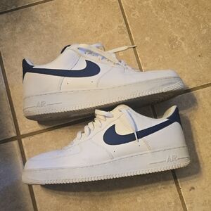 Nike Men's White and Blue Sneakers